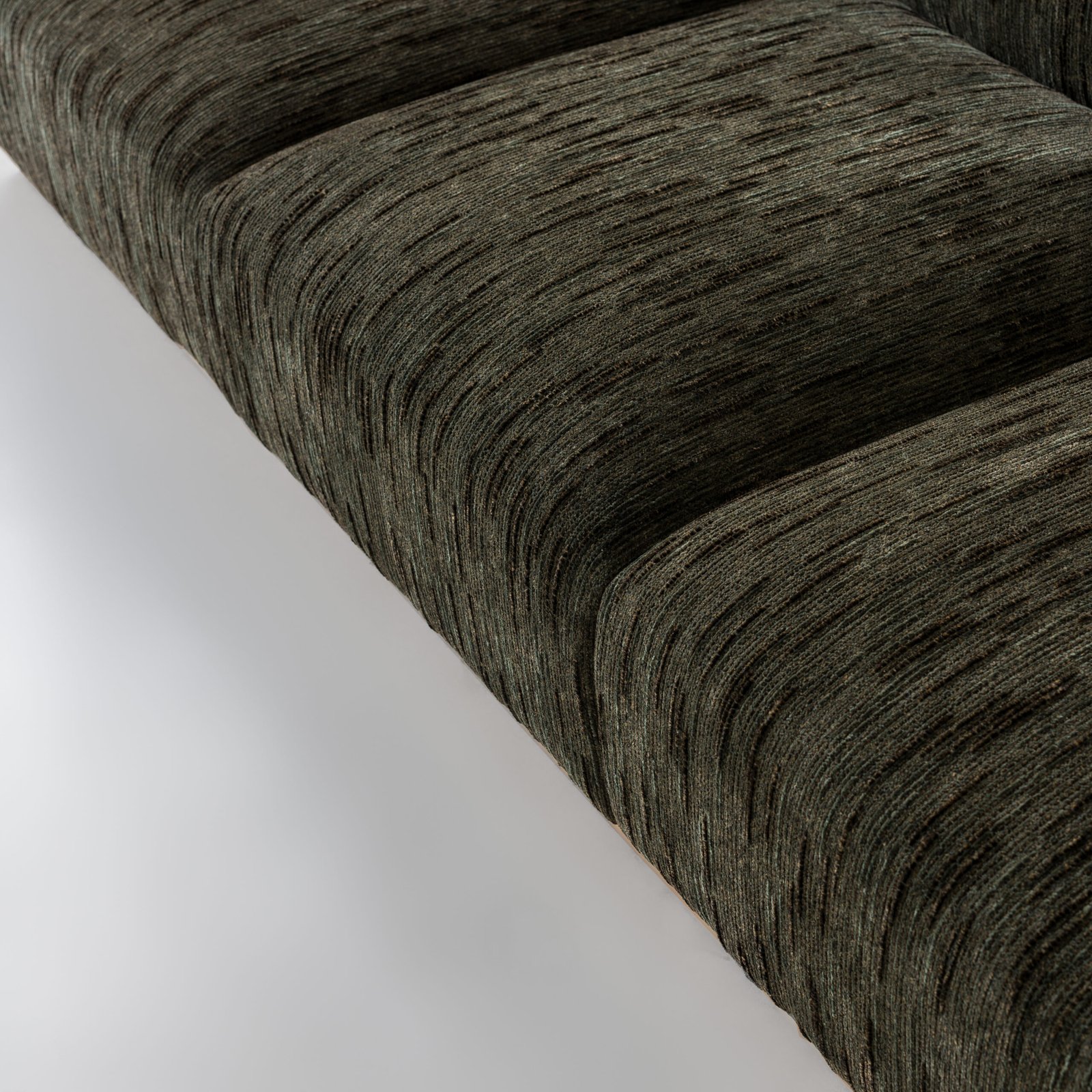 Tingyue Sofa detail view