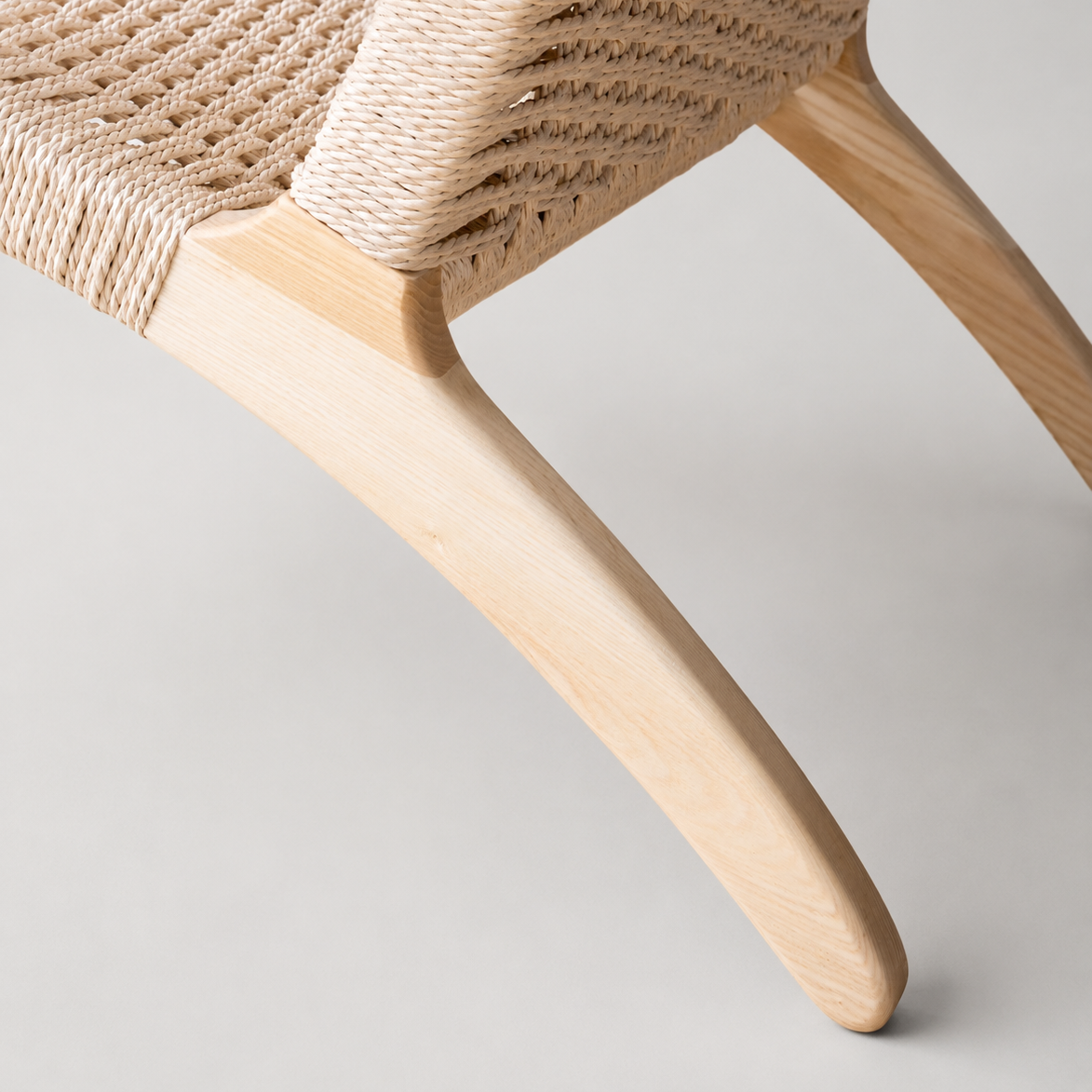 Kelaos Armchair detail view