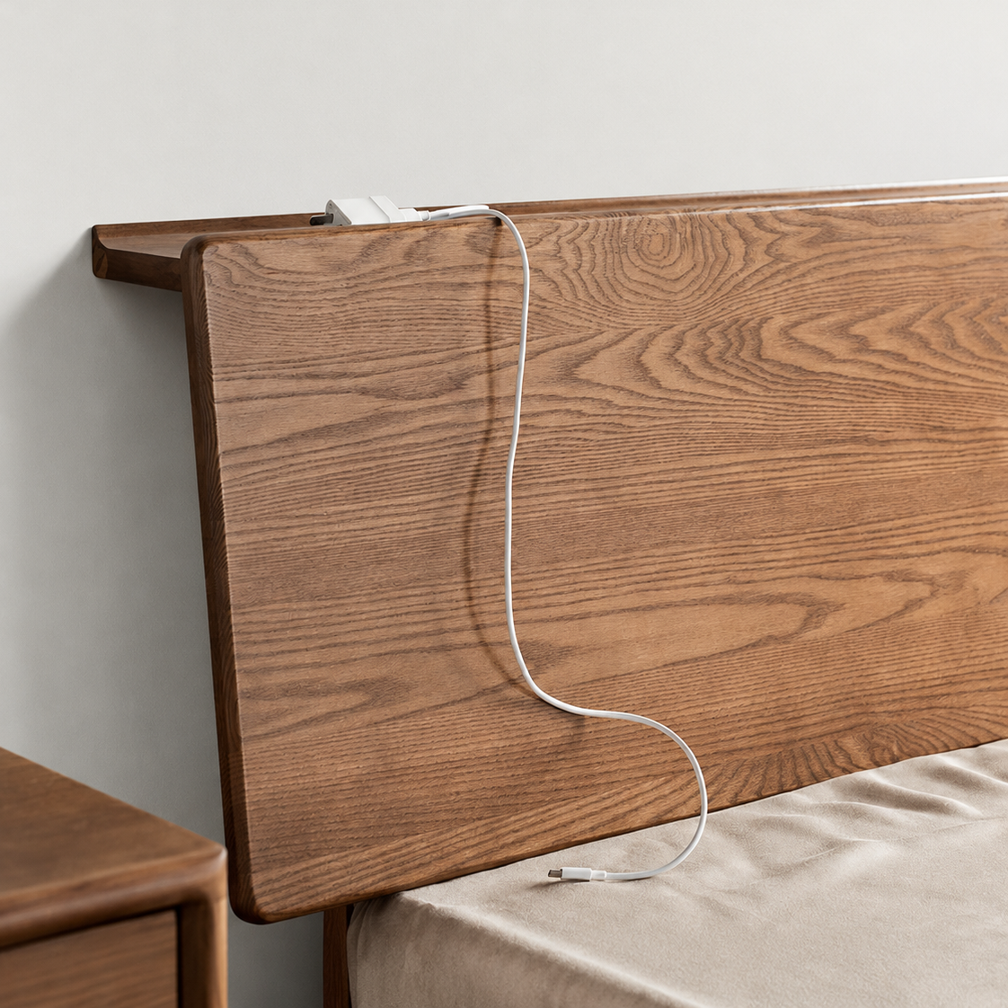 Rim King-Size Bed side view
