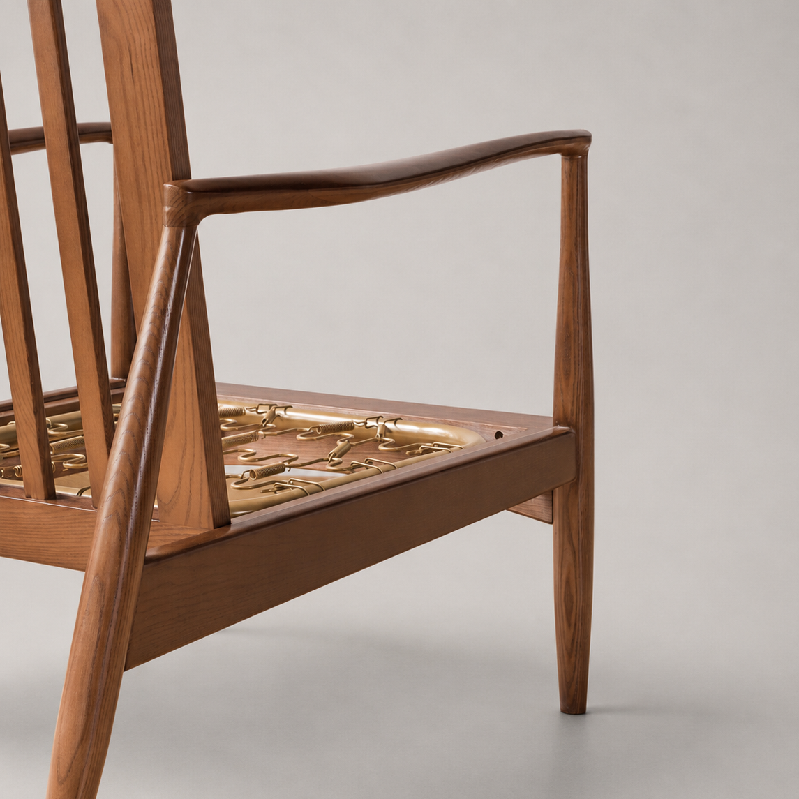 Danmo Armchair side view